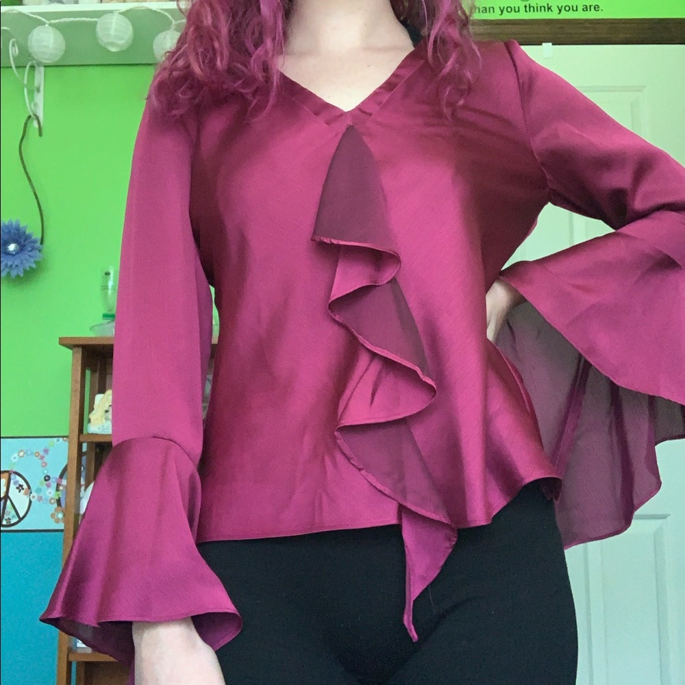 Unique fuchsia vintage top